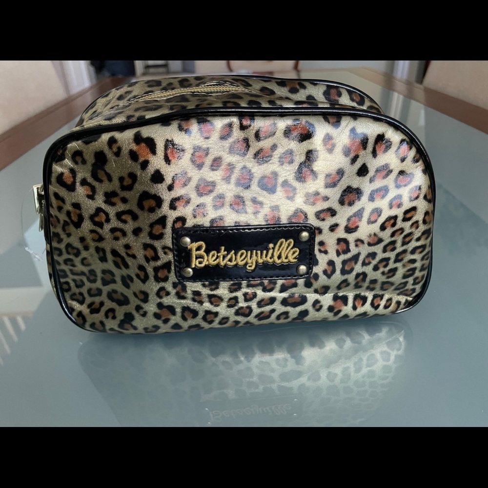 Betsy Johnson make up bag